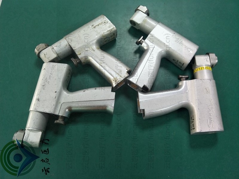 Stryker4208骨鉆    不轉(zhuǎn)，驅(qū)動(dòng)板故障，更換驅(qū)動(dòng)板，.jpg