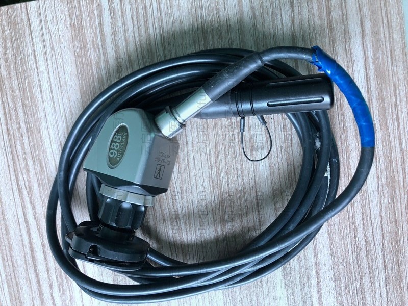 STRYKER攝像頭988i   圖像重影，線纜老化.jpg