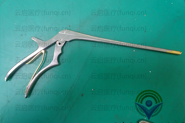 AESCULAP FK928R 咬切鉗手柄彈簧片固定螺絲斷，散架 600小 水印 1011.jpg