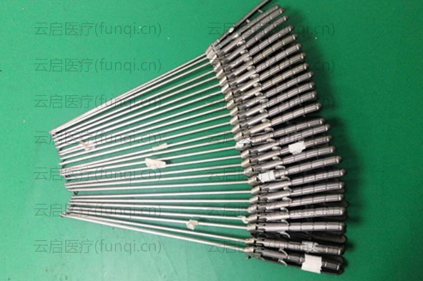 STORZ 26173 ML 持針器手柄固定螺絲缺失，撐開彈簧片缺失 600小 水印 1129.jpg